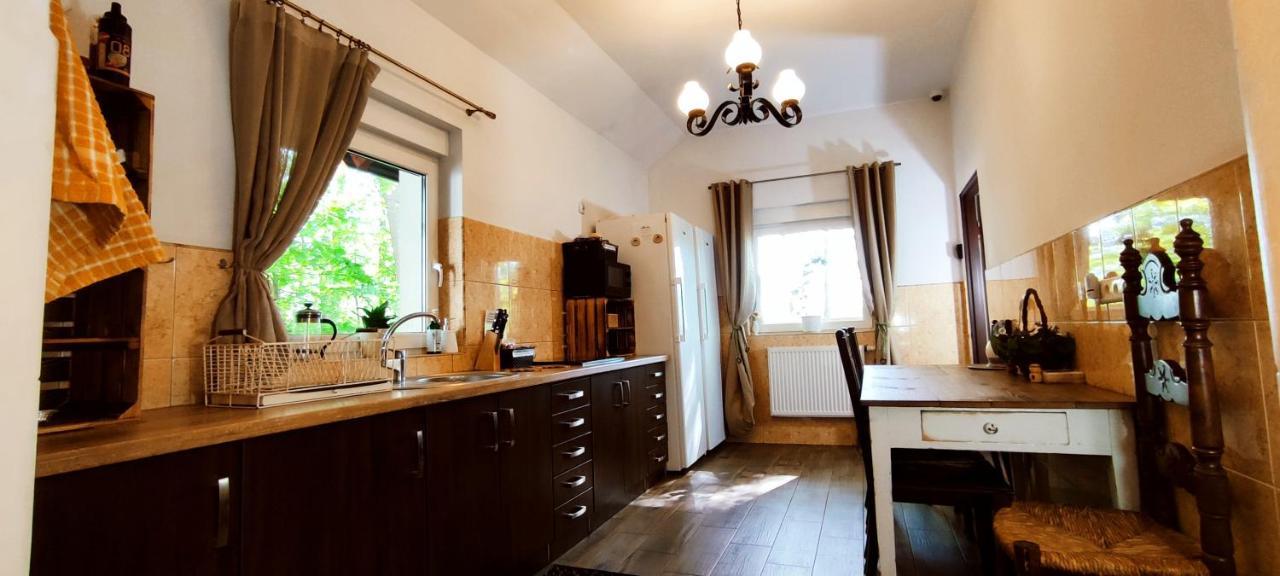 Gorski Widok Karpacz Apartamenty I Pokoje- Salon Kominkowy المظهر الخارجي الصورة